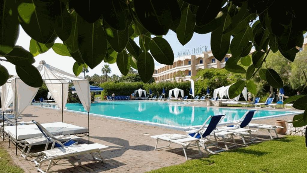 Araba Fenice Village Torre dell'Orso Esterno foto